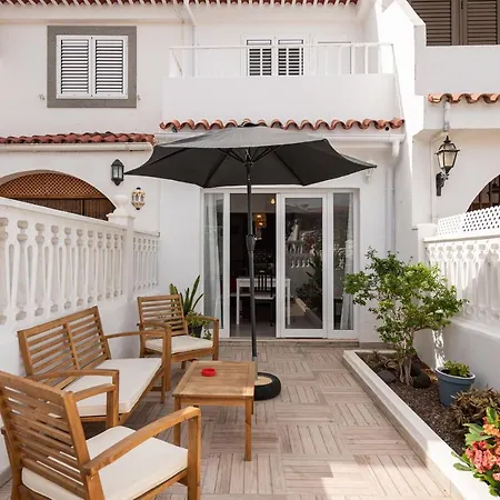 Ideal Getaway Private Terrace 2Br Chalet אגאטה