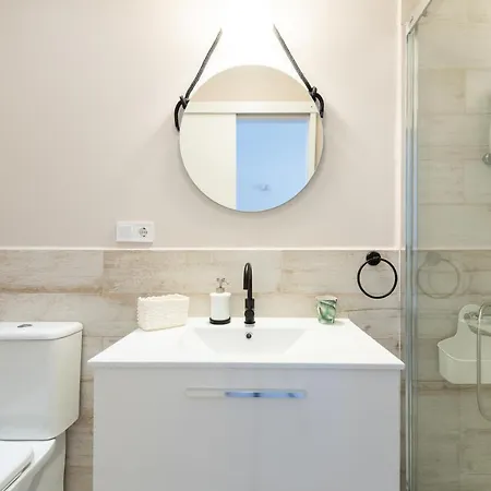 בקתה Ideal Getaway Private Terrace 2Br Chalet אגאטה